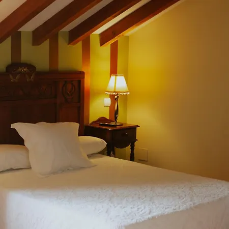 فندق Palacio La Casona De 3*