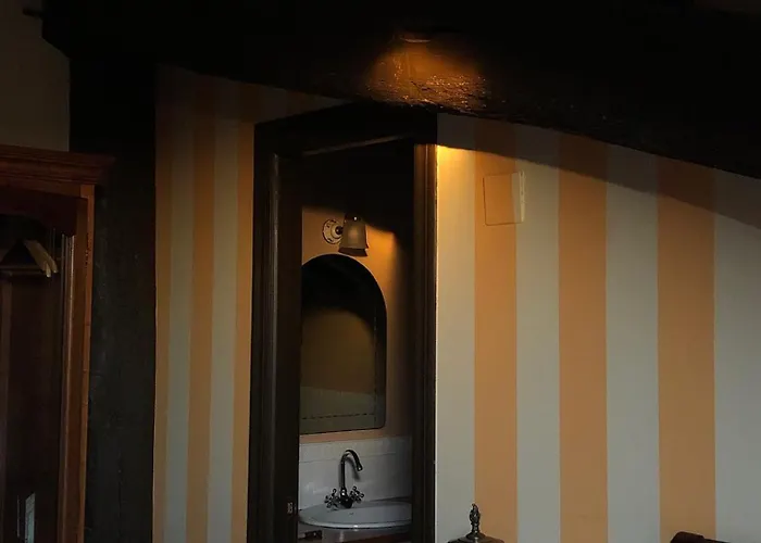 Palacio La Casona De Cerrazo